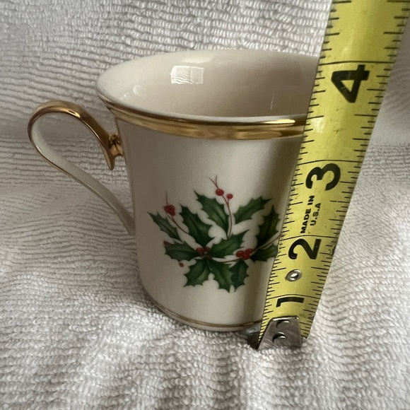 Lenox Dimensions Collection Holiday Coffee Mugs Set of 4 - Picture 5 of 6